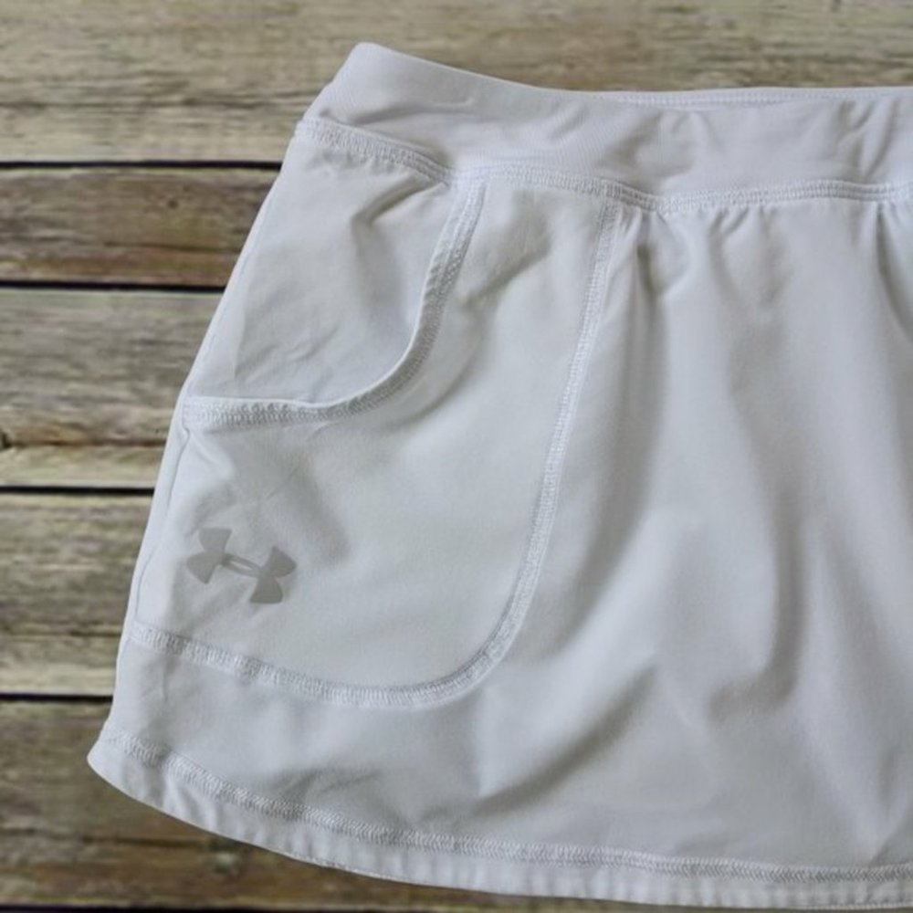 Under Armour Youth Medium White Heat Gear Skort - Picture 3 of 8